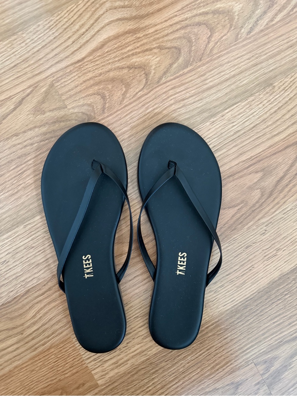 TKEES Black Skinny Strap Flip Flop Sandals